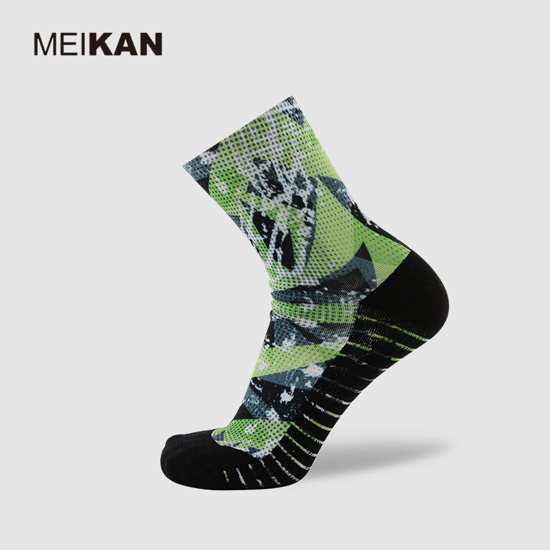 MEIKAN Outdoor Trainer Sports Compression Socks Male Printed Short Socks